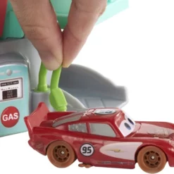 Mattel Cars Σετ Παιχνιδιού-Τα Μπουζί Της Ωραίας Ελένης (GTK90) -Αυτοκίνητα Εκπτώσεις 206558 3