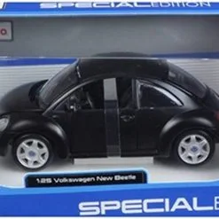 Maisto 1:24 Volkswagen New Beetle Black Edition (31975DB)